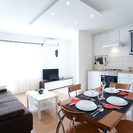 Apartman Sara Zagreb Bagian luar foto