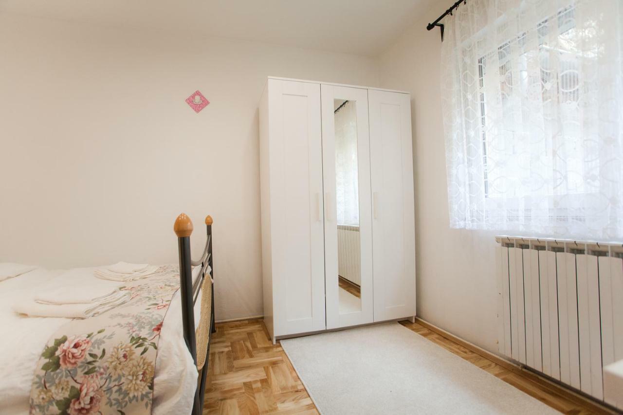 Apartman Sara Zagreb Bagian luar foto