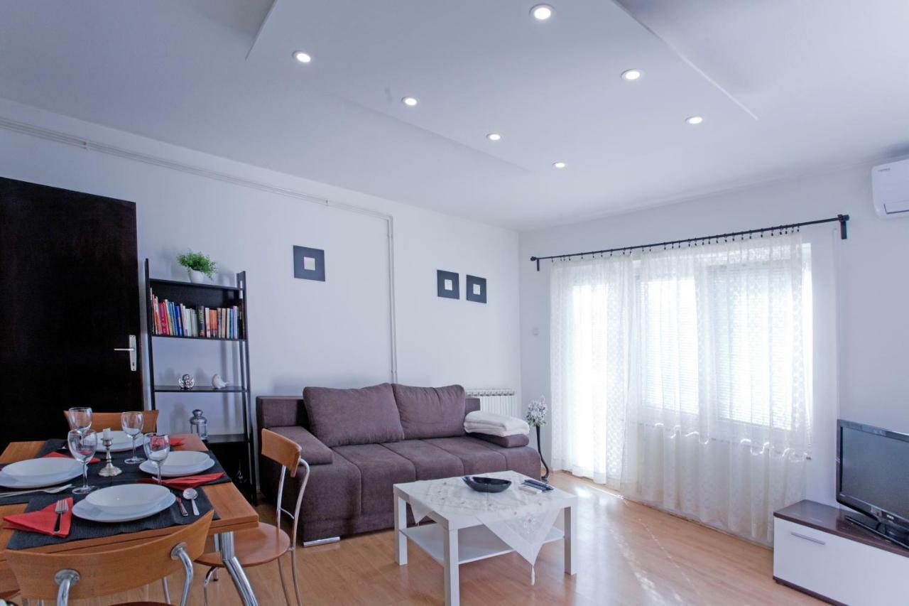 Apartman Sara Zagreb Bagian luar foto